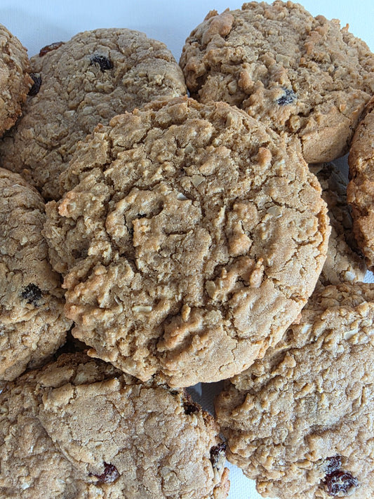 Classic Oatmeal Raisin Cookies