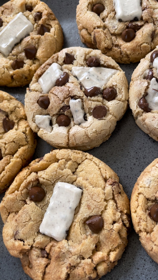 Chocolate Chip-Cookies n' Creme Cookies