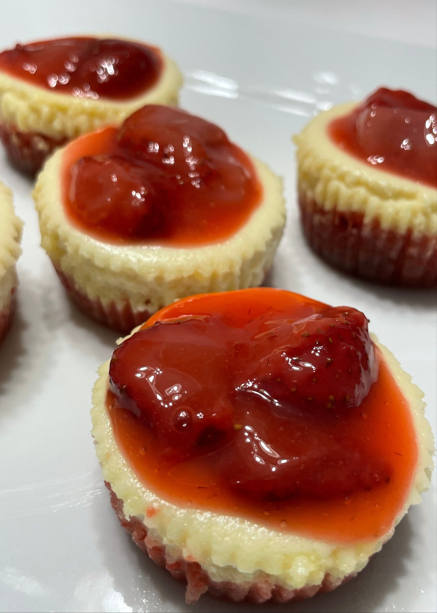 Mini Cheesecakes w/Strawberry Crunch Base