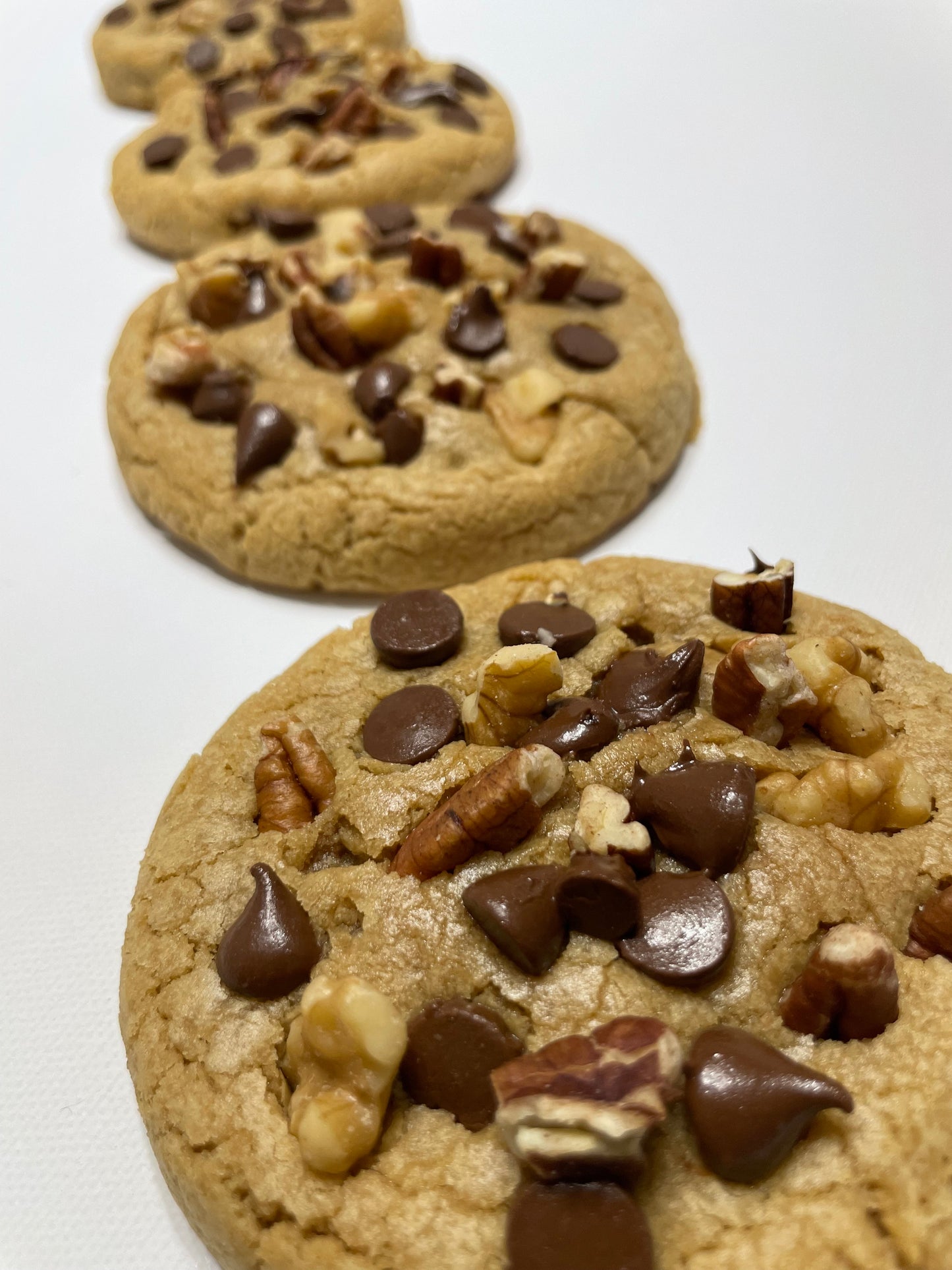 Deluxe Chocolate Chip Cookies
