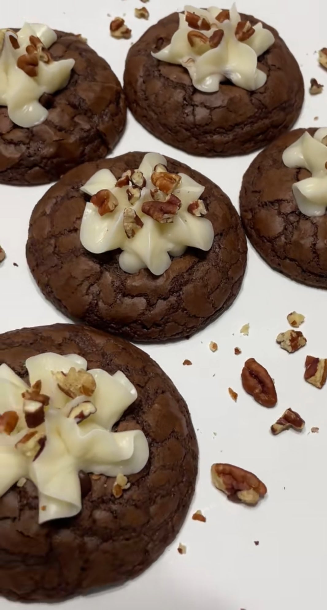 Brownie Pecan Chip Cookies